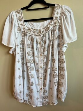 Torrid White Embroidered Linen Blend NWT Peasant Blouse 1X Flowy Spring  Boho
